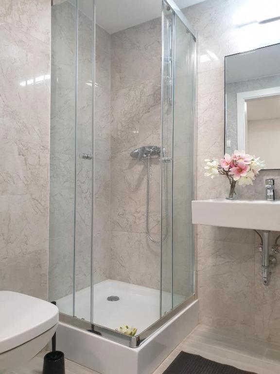 Betariel'Com Westbahnhof M Apartamento Viena Exterior foto